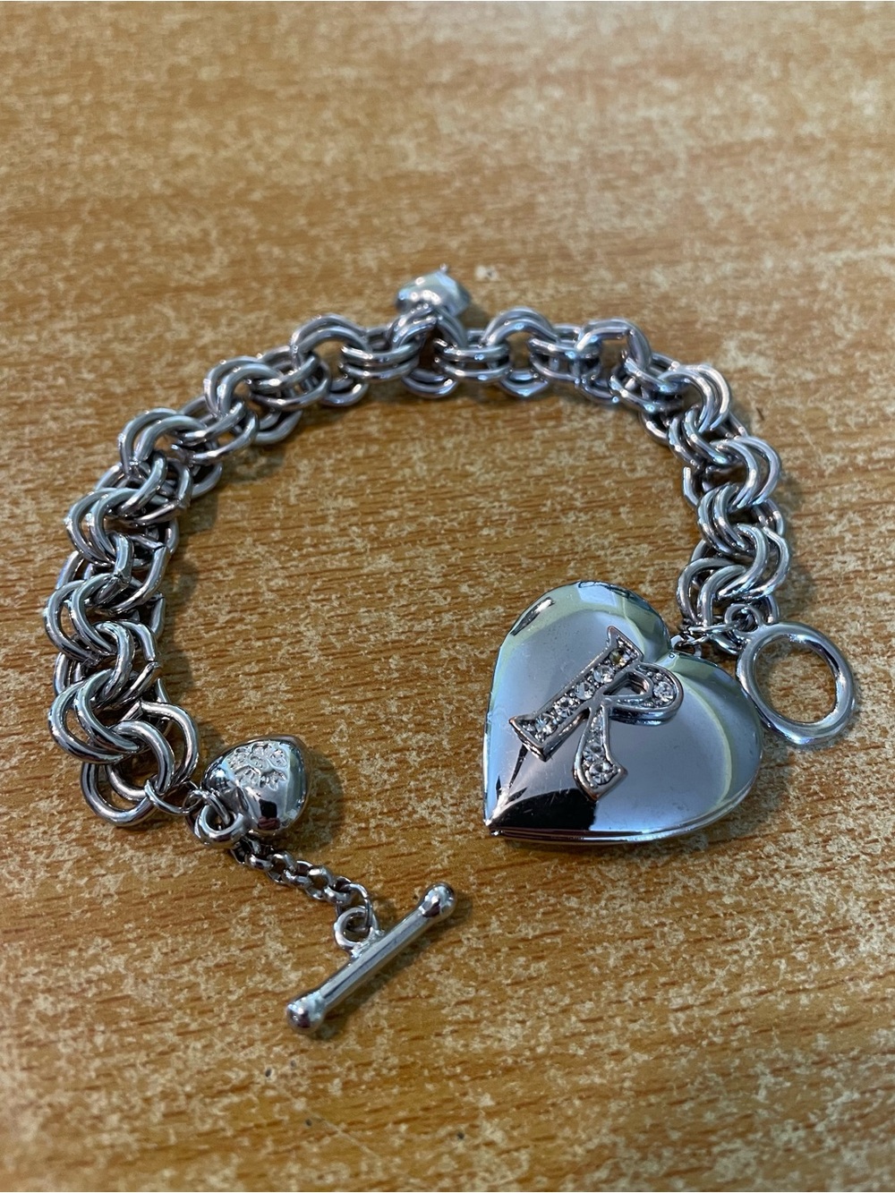Vintage Y2K Silver-Tone Charm Bracelet Letter R Initial Heart Locket Photo Charm
